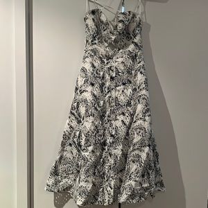 Blue and white sweetheart lace midi dress